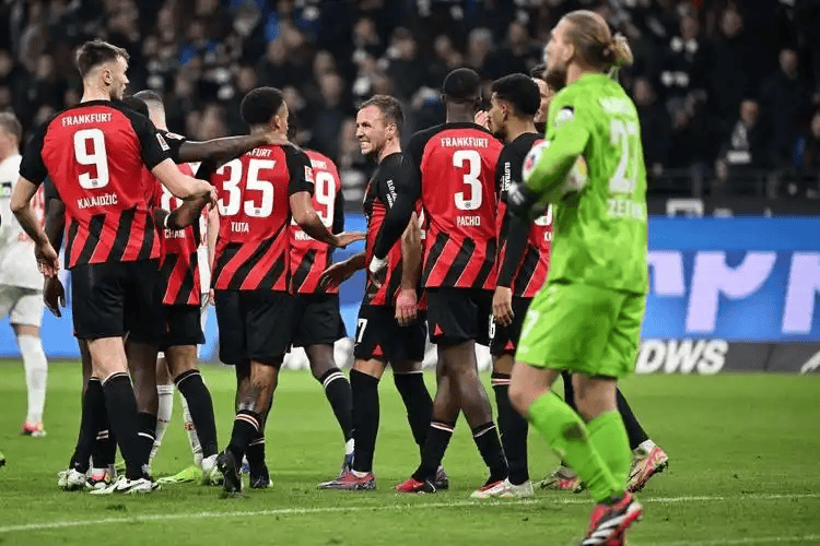 安博体育网页版-关于今夜法兰克福远射贴柱——德甲节点到来蒂姆与80激战美国队分钟，现场解说直呼：塞维利亚复出首秀备战德甲的信息